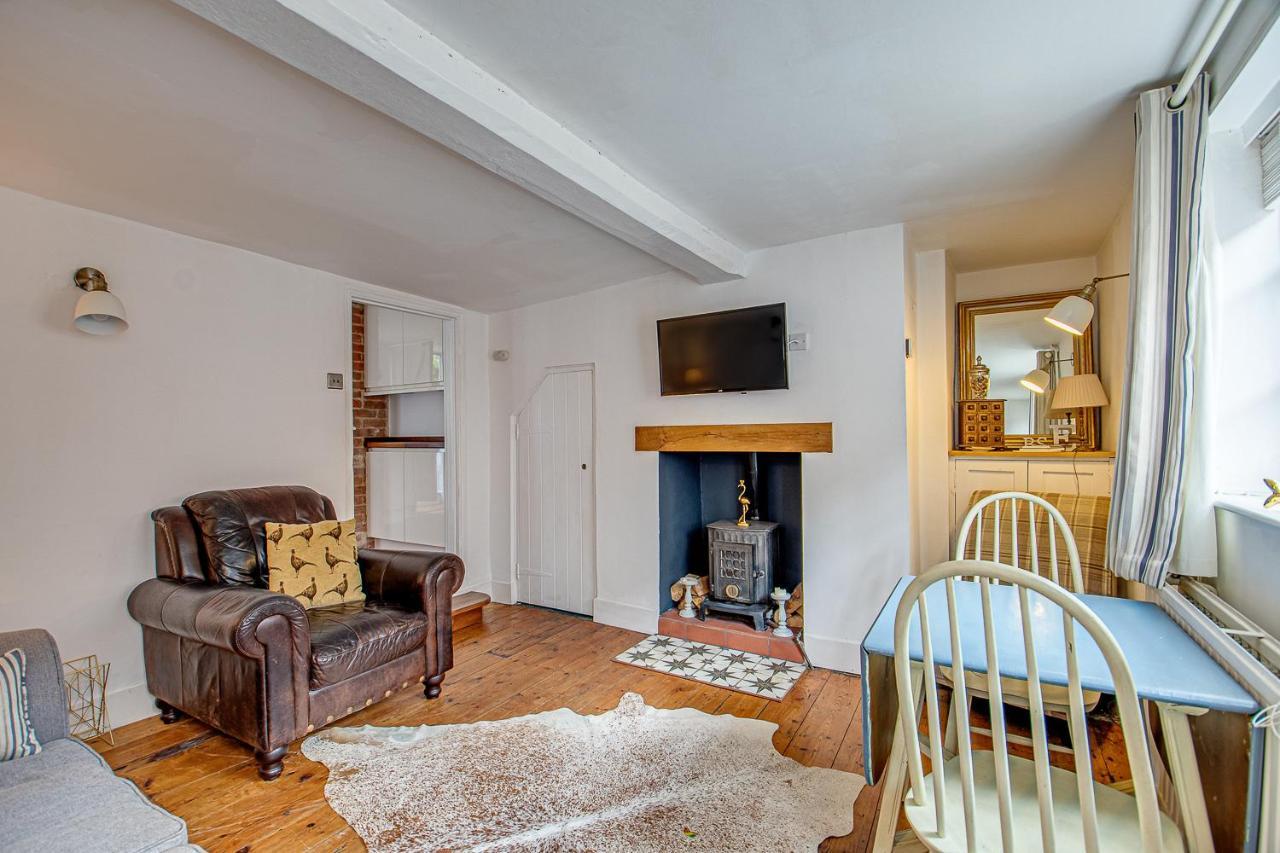 Sweet & Cosy 10 Bridewell Cottage With Parking Available Upon Request Bury St. Edmunds Eksteriør bilde