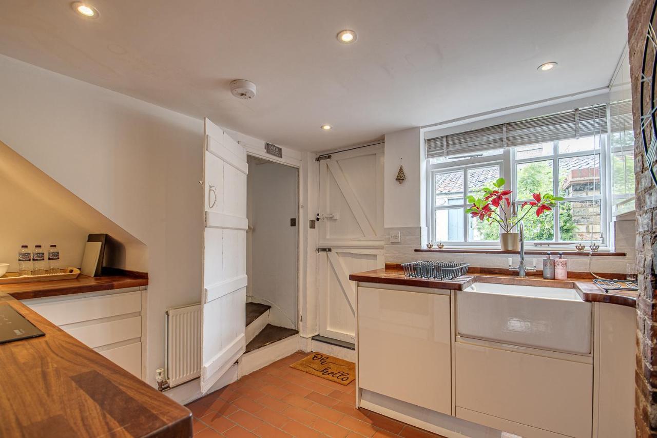 Sweet & Cosy 10 Bridewell Cottage With Parking Available Upon Request Bury St. Edmunds Eksteriør bilde