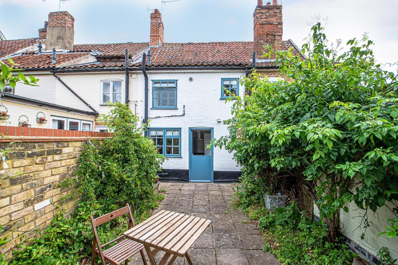 Sweet & Cosy 10 Bridewell Cottage With Parking Available Upon Request Bury St. Edmunds Eksteriør bilde