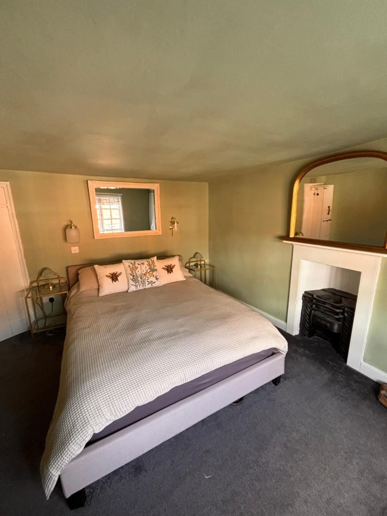 Sweet & Cosy 10 Bridewell Cottage With Parking Available Upon Request Bury St. Edmunds Eksteriør bilde