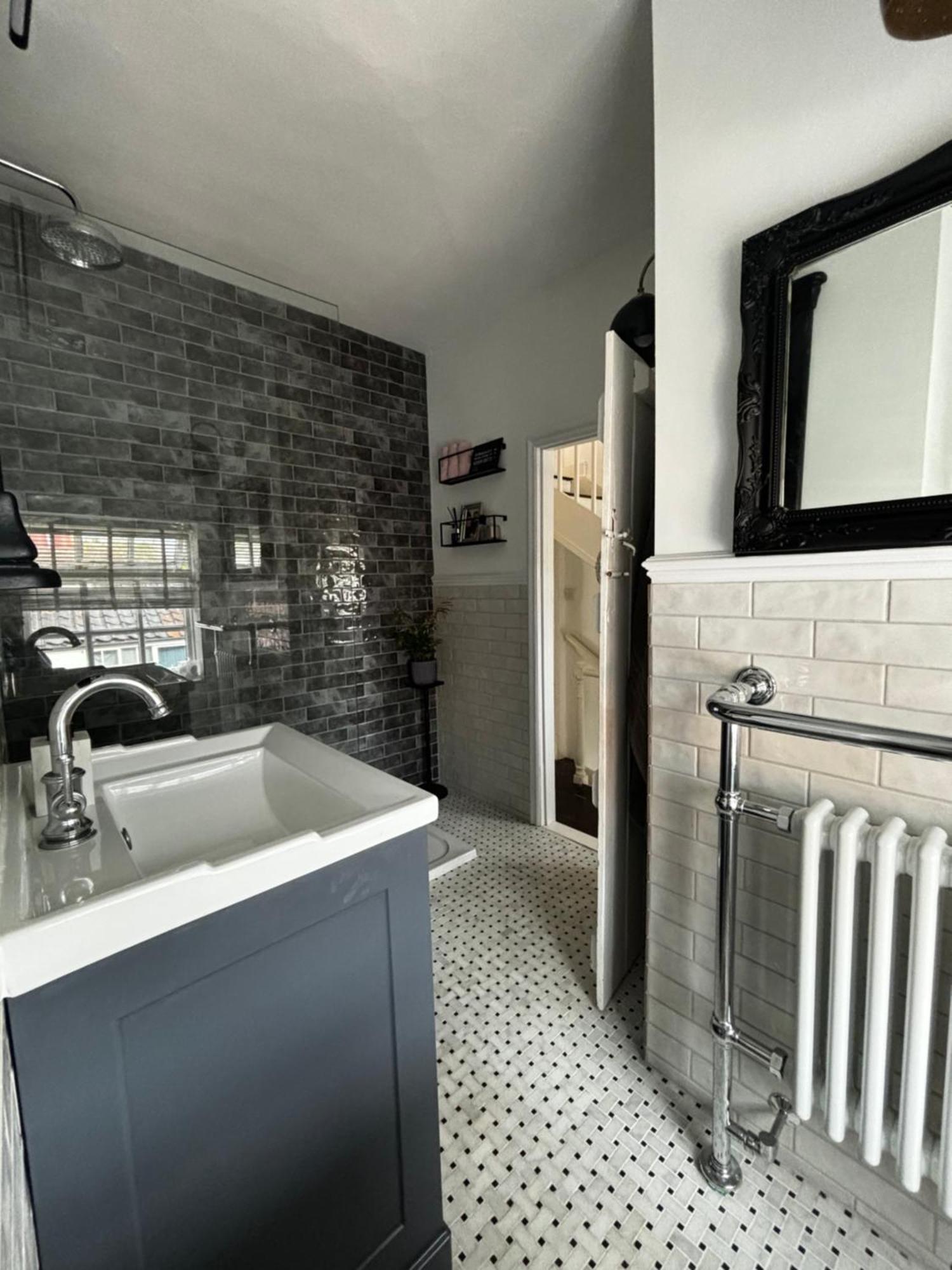 Sweet & Cosy 10 Bridewell Cottage With Parking Available Upon Request Bury St. Edmunds Eksteriør bilde