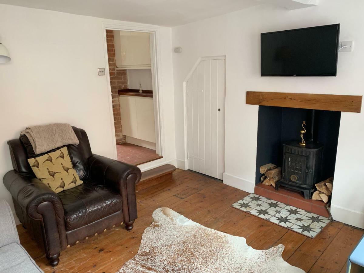 Sweet & Cosy 10 Bridewell Cottage With Parking Available Upon Request Bury St. Edmunds Eksteriør bilde